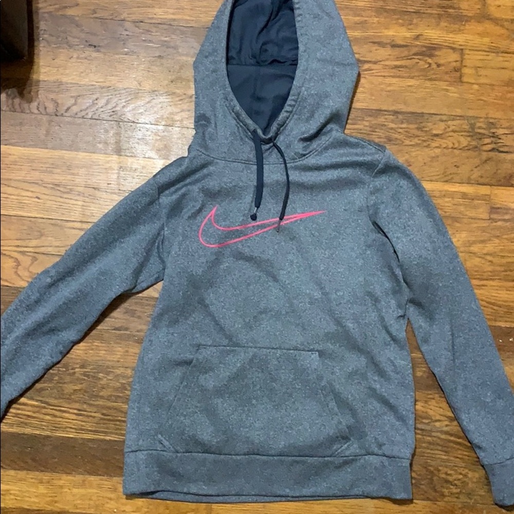Women’s Nike sweatshirt